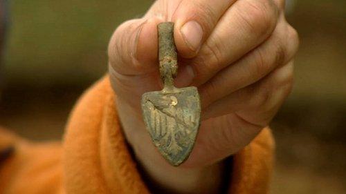 Time Team Season 8 Episode 2 - The Man Who Bought a Castle - Alderton, Northamptonshire