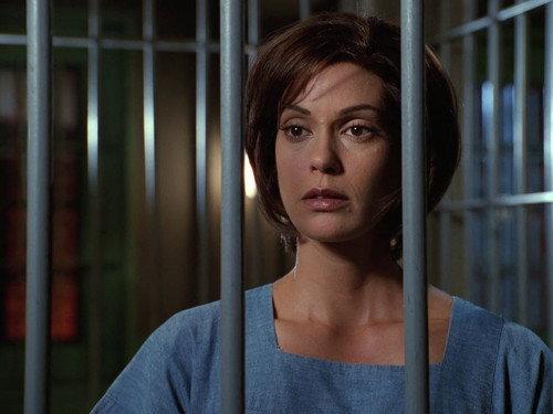 Lois & Clark: The New Adventures of Superman Season 4 Episode 6 - The People vs. Lois Lane (1)