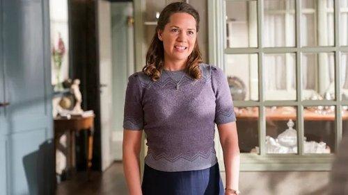 Seaside Hotel Season 10 Episode 1 - Hjemve