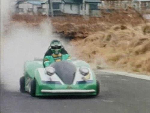 Power Rangers Season 5 Episode 7 - Built for Speed