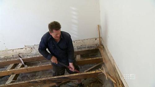 The Block Season 6 Episode 5 - Bedroom 2 Renovations Begins