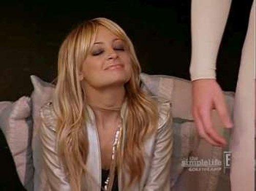 The Simple Life Season 5 Episode 5 - Flirting with Disaster