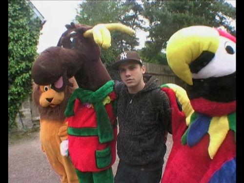 Orelsan: Never Show This to Anyone Season 1 Episode 2 - If you want to make a movie you just need something that make movie