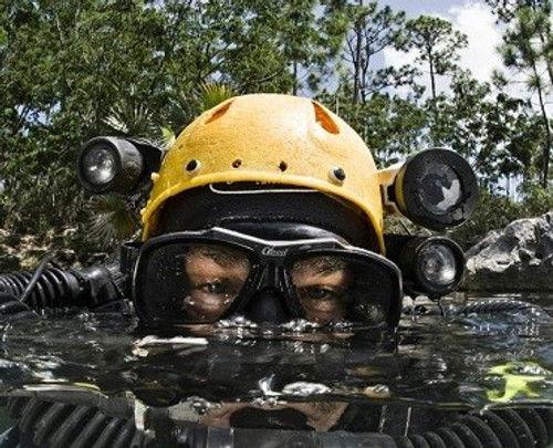 NOVA Season 37 Episode 13 - Extreme Cave Diving