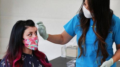 Dr. Pimple Popper Season 5 Episode 7 - Split Decision