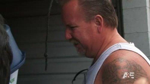 Storage Wars Season 3 Episode 17 - There's Something About Barry