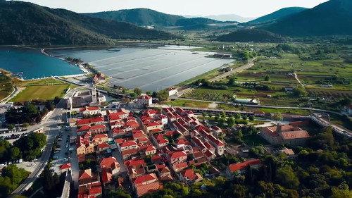 Bettany Hughes' Treasures of the World Season 4 Episode 1 - Croatia: Gifts of The Sea