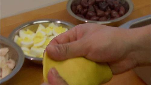 Diners, Drive-Ins and Dives Season 10 Episode 9 - Gone Global