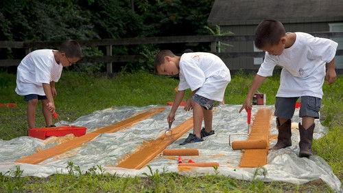 Kate Plus 8 Season 2 Episode 13 - Treehouse & Chicks