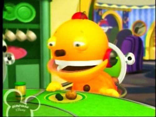 Rolie Polie Olie Season 1 Episode 5 - Mutiny on the Bouncy / Roll the Camera / Pappy's Boat