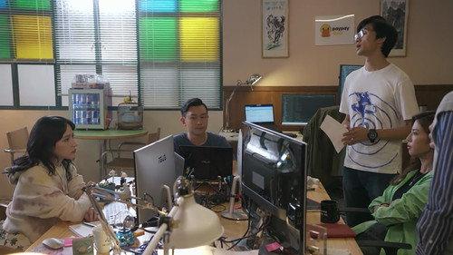 In Geek We Trust Season 1 Episode 11 - Team Building