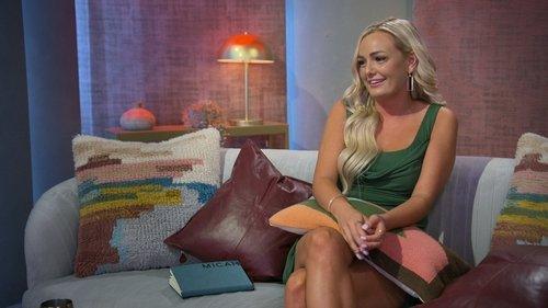 Love Is Blind Season 4 Episode 1 - Welcome to the Pods!