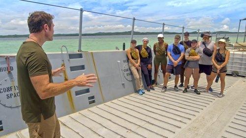 Survive the Raft Season 1 Episode 1 - This Isn't a Game