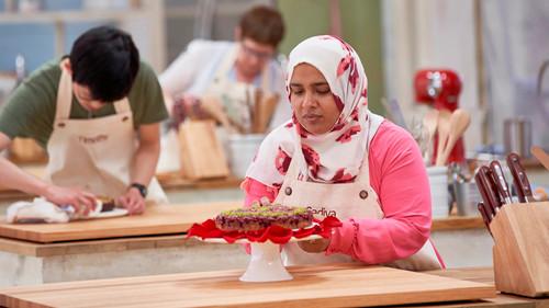 The Great Canadian Baking Show Season 2 Episode 1 - Cake Week