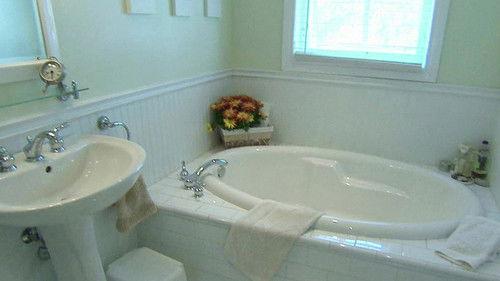 Love It or List It Season 2 Episode 1 - Attic Attack