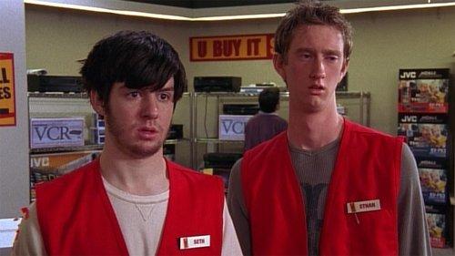 Malcolm in the Middle Season 4 Episode 13 - Stereo Store