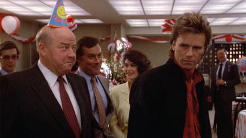 MacGyver Season 2 Episode 20 - Friends