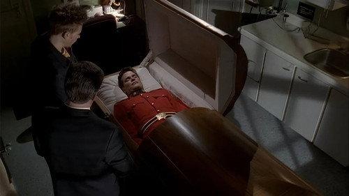 Due South Season 4 Episode 5 - Dead Men Don't Throw Rice