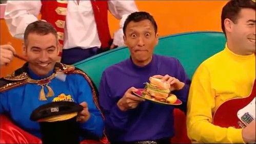 The Wiggles Season 4 Episode 7 - I Swing My Baton