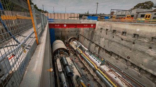 Sydney's Super Tunnel Season 1 Episode 3 - Digging Deep