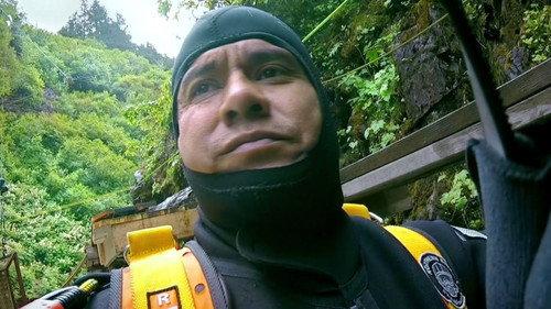 Gold Rush: White Water Season 2 Episode 3 - When Bears Attack