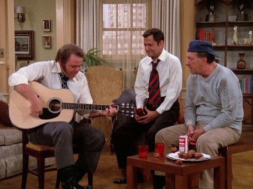 The Odd Couple Season 5 Episode 19 - The Roy Clark Show