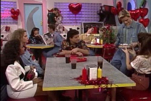 Saved by the Bell Season 4 Episode 13 - Isn't it Romantic?