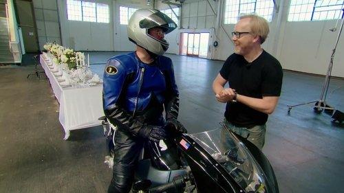 MythBusters Season 8 Episode 15 - Tablecloth Chaos