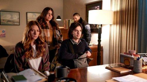 In the Dark Season 3 Episode 1 - Hanging by a Thread