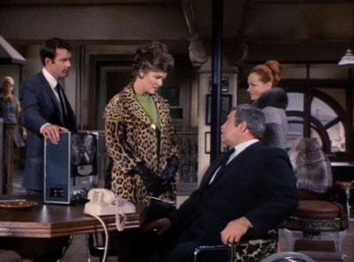Ironside Season 2 Episode 21 - A Drug on the Market