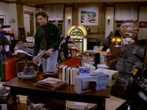 Wings Season 7 Episode 6 - She's Gotta Have It