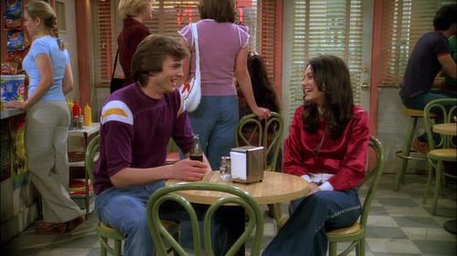 That '70s Show Season 4 Episode 27 - Love, Wisconsin Style