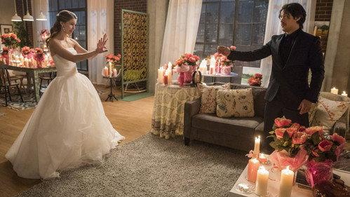 Supergirl Season 2 Episode 13 - Mr. & Mrs. Mxyzptlk