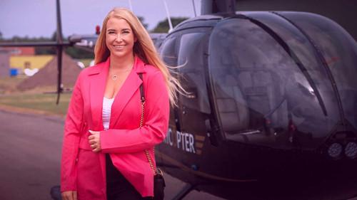 De dyre piger Season 3 Episode 8 - Drømmene flyver