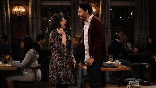 Call Me Kat Season 1 Episode 9 - First Date