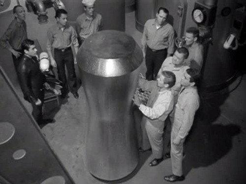 Voyage to the Bottom of the Sea Season 1 Episode 20 - The Invaders