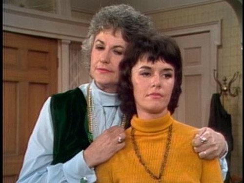 All in the Family Season 2 Episode 24 - Maude