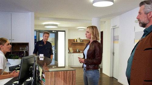 Die Rosenheim-Cops Season 20 Episode 8 - Deadly vertigo