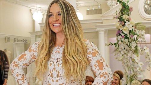 Say Yes to the Dress Season 14 Episode 16 - Not afraid to try new things