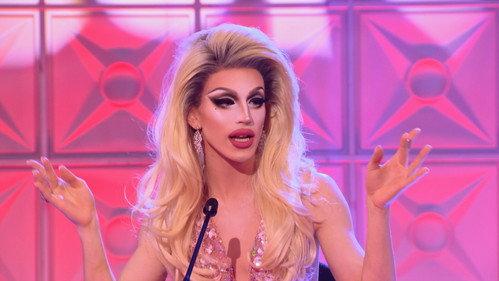 RuPaul's Drag Race Season 10 Episode 6 - Drag Con Panel Extravaganza