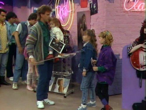 Full House Season 1 Episode 22 - D.J. Tanner's Day Off