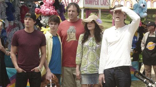Weeds Season 6 Episode 7 - Pinwheels and Whirligigs
