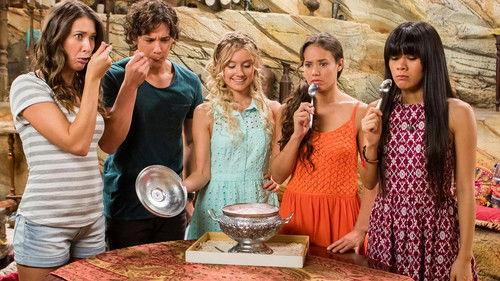 Mako: Island of Secrets Season 3 Episode 14 - Age Before Beauty