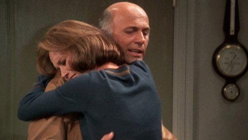 The Mary Tyler Moore Show Season 7 Episode 13 - Look at Us, We're Walking