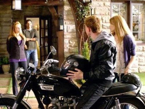Switched at Birth Season 1 Episode 2 - American Gothic