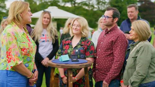 Antiques Roadshow Season 46 Episode 9 - Roundhay Park, Leeds 2