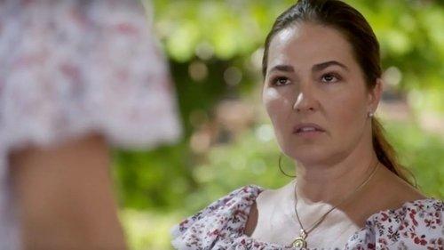 Hijas de la luna... y la familia cambió Season 1 Episode 3 - Episode 3