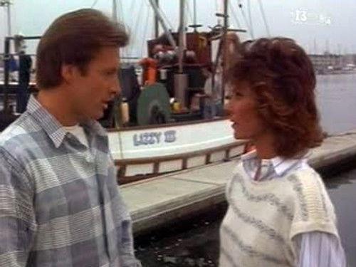 Scarecrow and Mrs. King Season 3 Episode 3 - Over the Limit