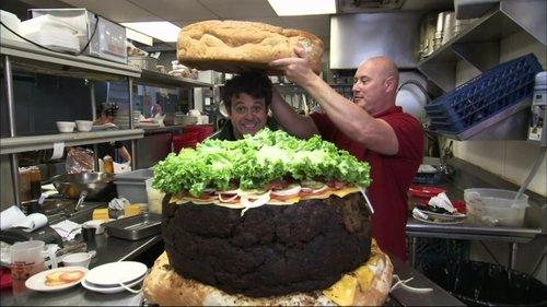 Man v. Food Season 2 Episode 14 - Detroit