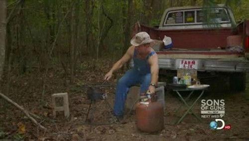Moonshiners Season 1 Episode 4 - Outlaw Brotherhood